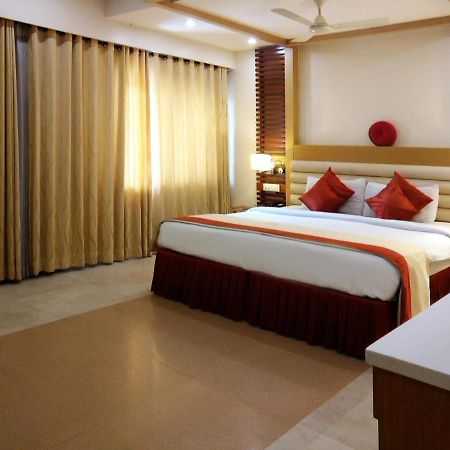 Hotel Mb International Palace Side Mysore Ngoại thất bức ảnh
