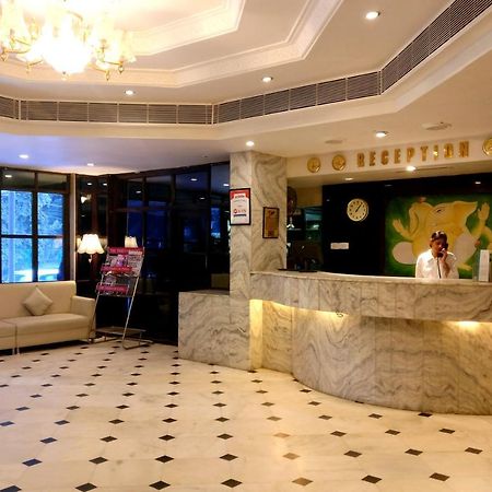 Hotel Mb International Palace Side Mysore Ngoại thất bức ảnh