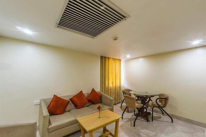 Hotel Mb International Palace Side Mysore Ngoại thất bức ảnh