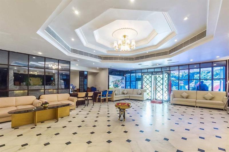 Hotel Mb International Palace Side Mysore Ngoại thất bức ảnh