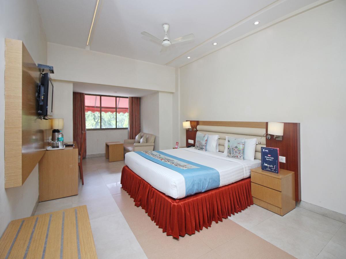 Hotel Mb International Palace Side Mysore Ngoại thất bức ảnh